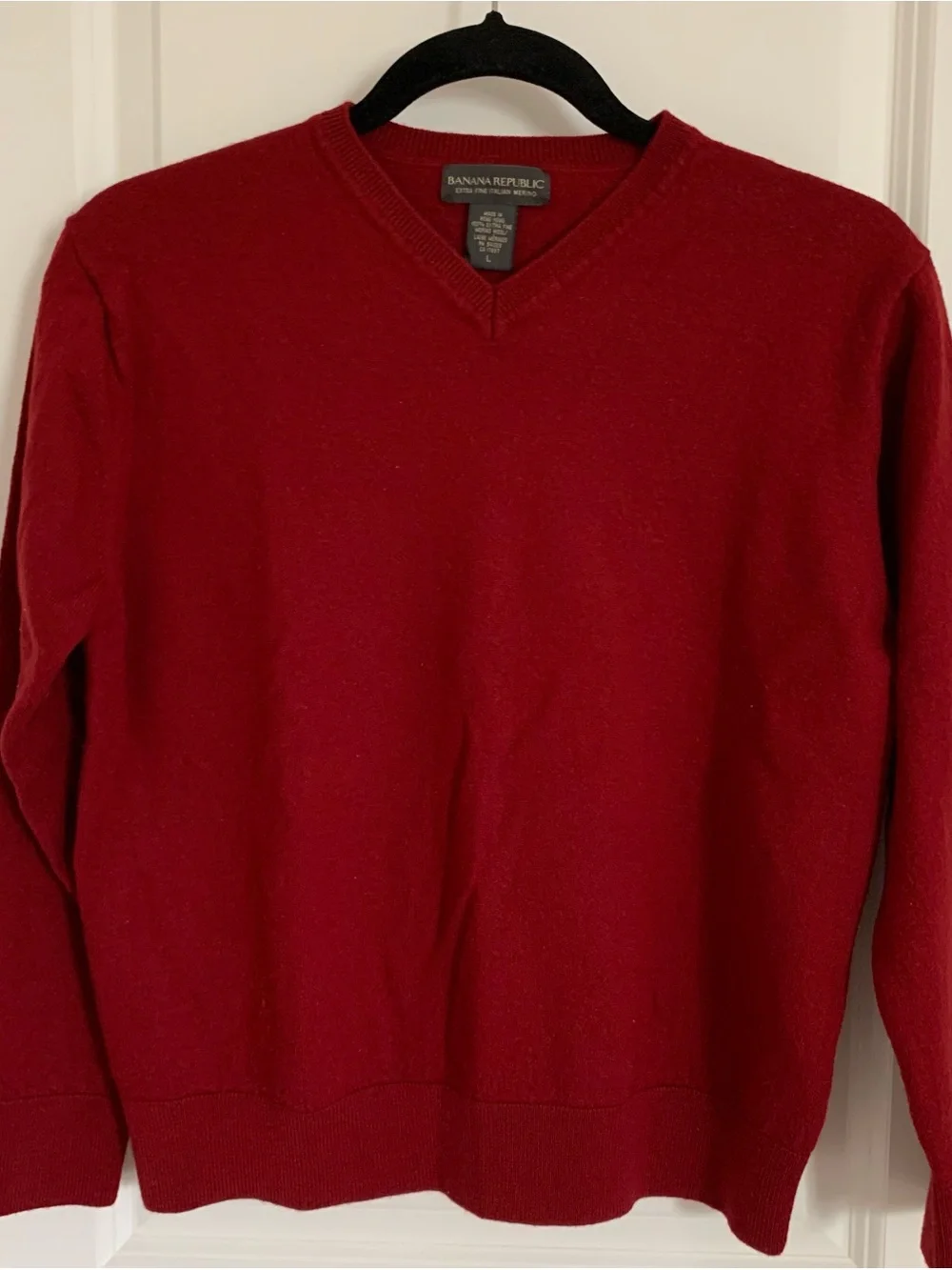 Banana Republic Men's V-Neck Sweater - Deep Red, Fits like XS/S